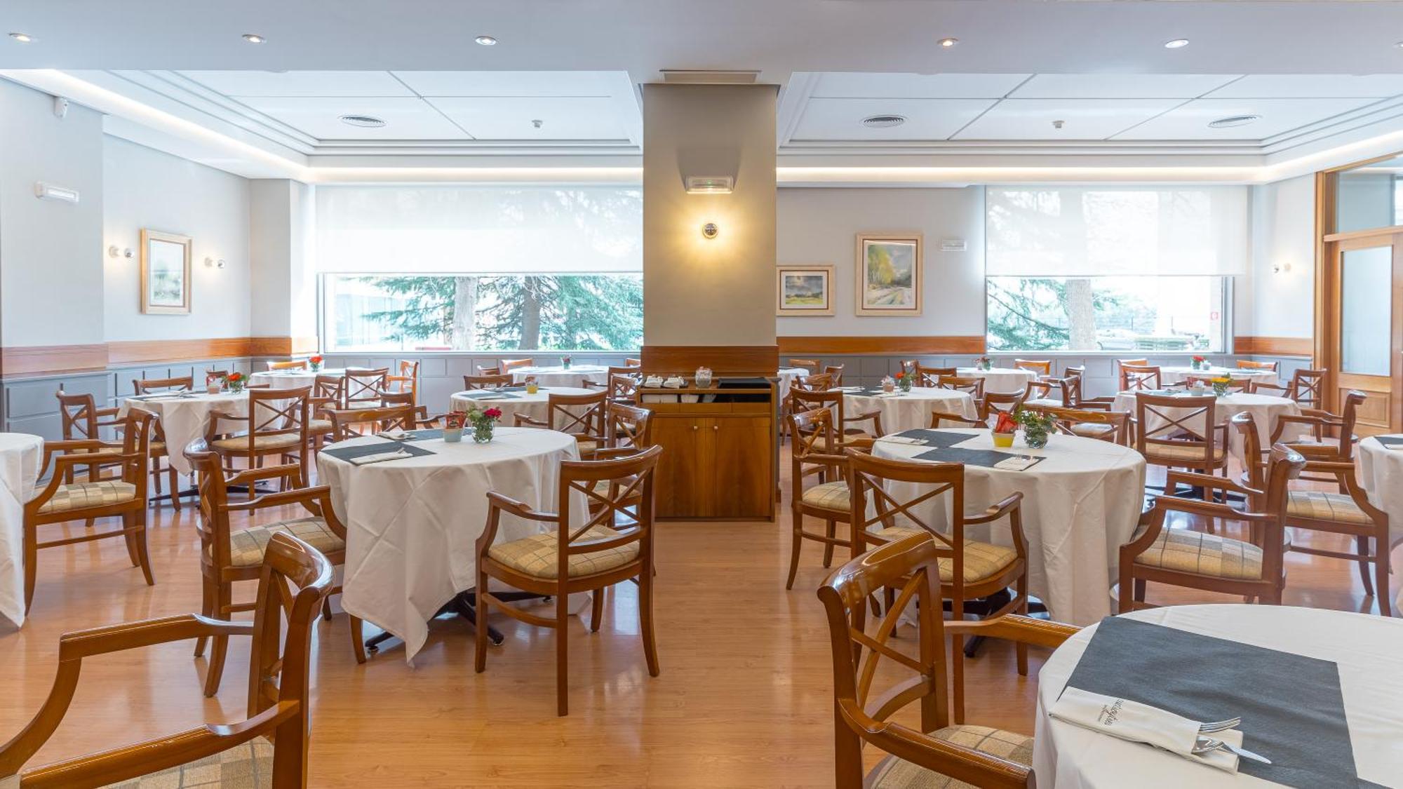 Hotel Blanca De Navarra Pamplona Ngoại thất bức ảnh