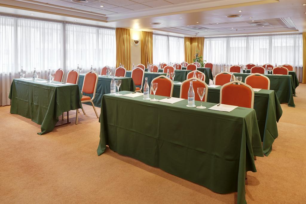 Hotel Blanca De Navarra Pamplona Ngoại thất bức ảnh