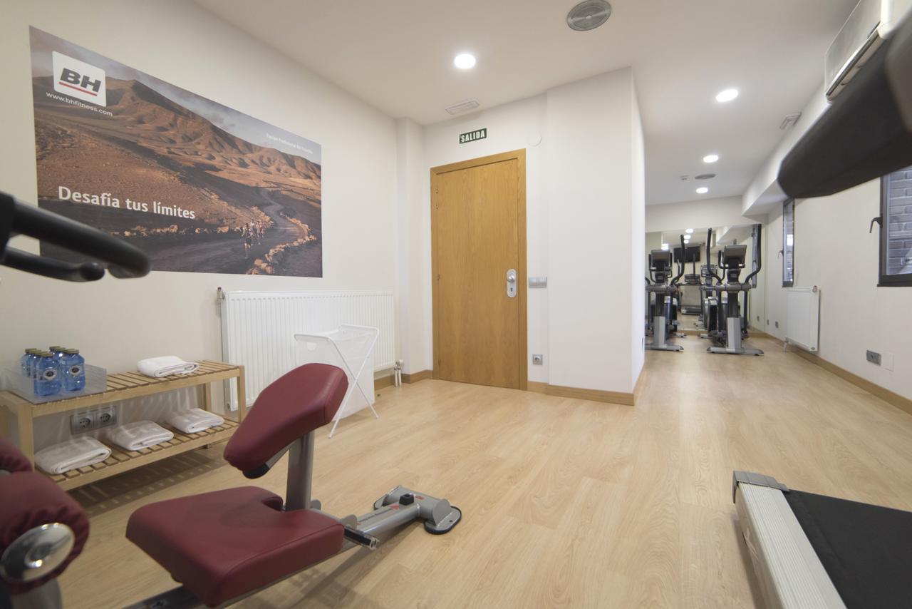 Hotel Blanca De Navarra Pamplona Ngoại thất bức ảnh