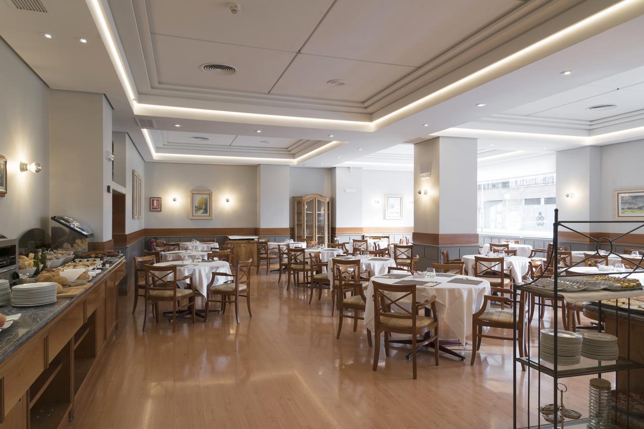 Hotel Blanca De Navarra Pamplona Ngoại thất bức ảnh